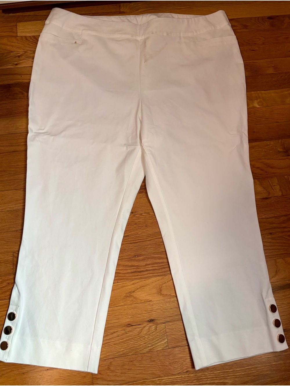 Soft Surroundings White Ankle Crop Wide Leg Pants with Gold Buttons on Ankles